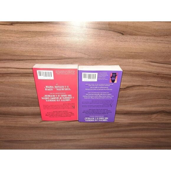 A Conjuring of Light  and Gathering‎ of Shadow Novel by V. E. Schwab  Lot of 2 - Picture 5 of 6